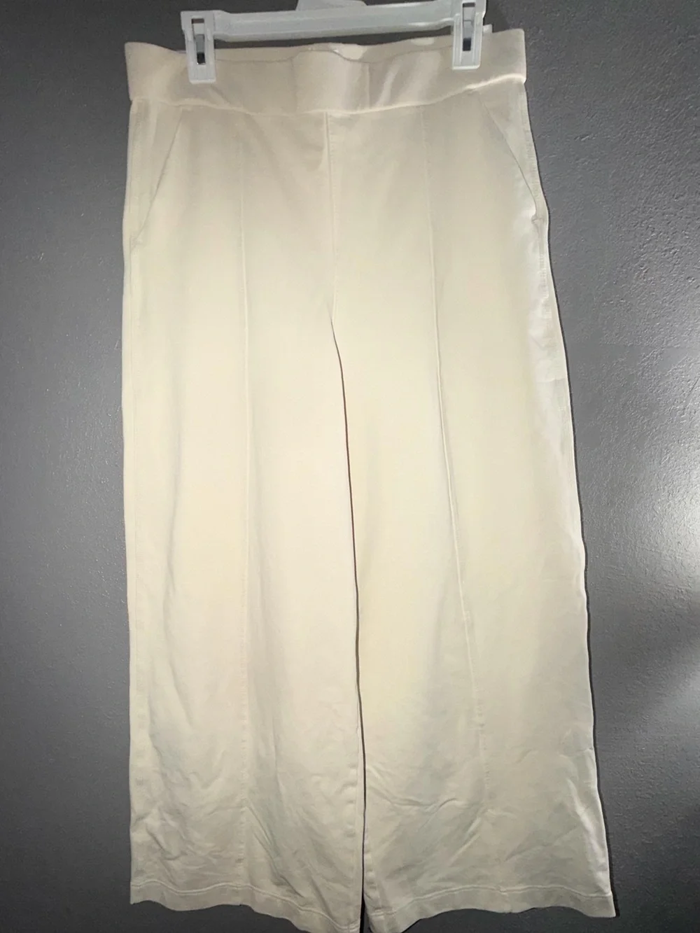 Lee Cream Button-Front set